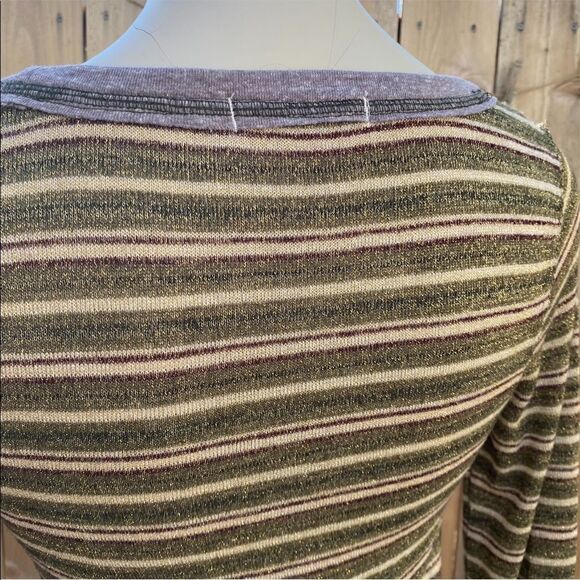 We the free metallic thread striped long sleeve lightweight top size medium - Picture 5 of 10